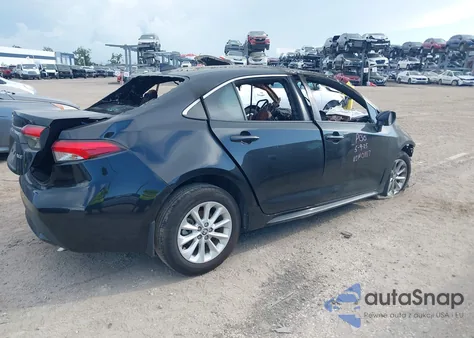 2021 Toyota Corolla Xle z USA, uszkodzony, nr VIN 5YFFPMAE1MP200887